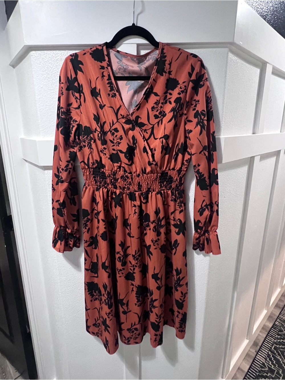 SHEIN Rust Floral Long Sleeve V-Neck Smocked Waist Dress